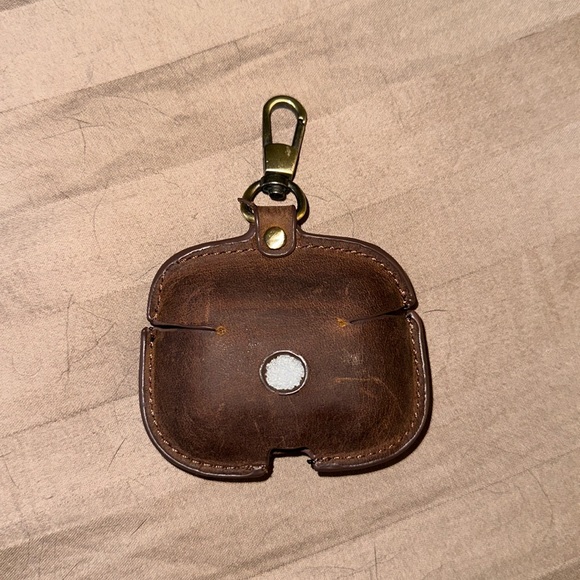 Genuine Leather AirPod, Pro 1-2-3 case - Picture 2 of 8